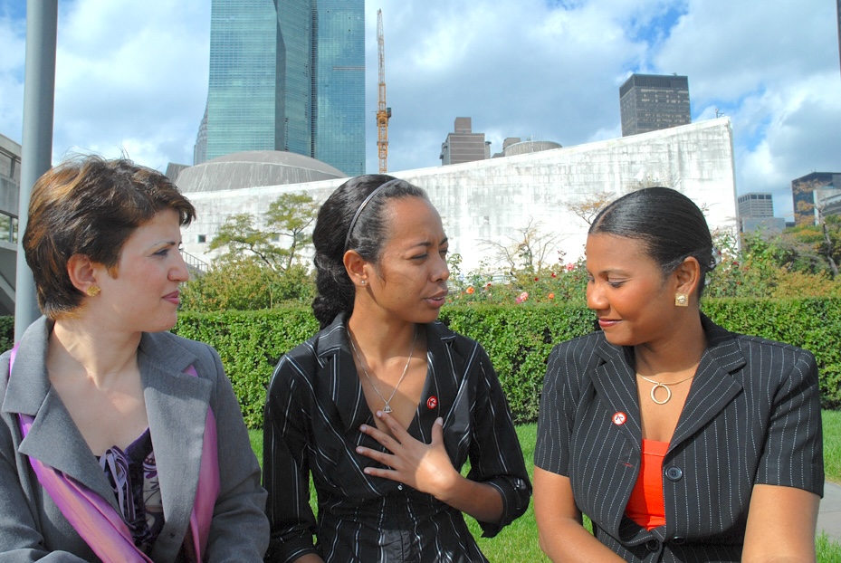 Bridging international diplomacy with frontline reality: Dr. Widad Akreyi with survivors of conflict outside the UN, highlighting the human cost of violence during multilateral treaty sessions. Photo by Sol Aramendi.